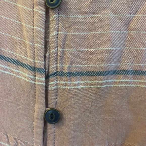 Faherty surfer girl shirt - Picture 2 of 4